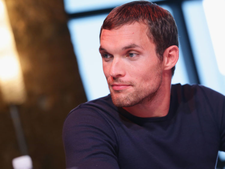  Ed Skrein 