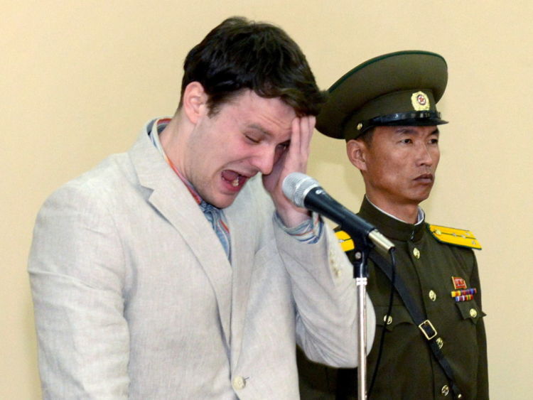  M. Warmbier a décomposé alors qu'il était emprisonné en mars 2016 