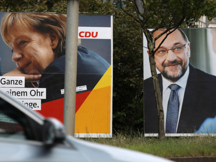  Les derniers chiffres suggèrent que 46% des gens sont encore indécis quant à la façon dont ils voteront 