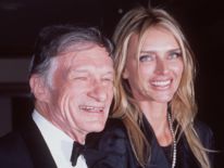  10/9/98 Fondateur et rédacteur en chef Playboy, Hugh Hefner avec son épouse, Kimberly 