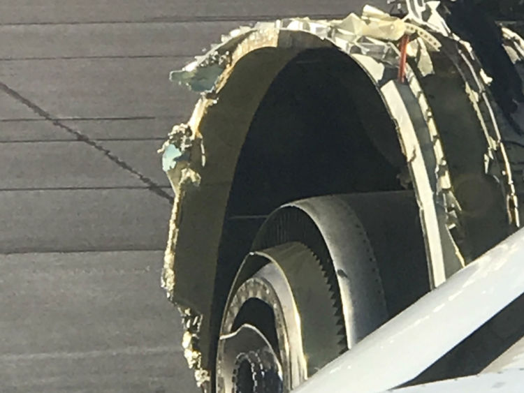  Un avion d'Air France obligé d'atterrir au Canada avec des dommages au moteur. Image approuvée par Foreign Desk. Crédit: @rickengebretsen 