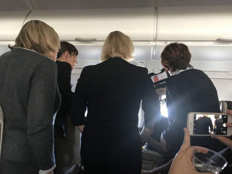  L'avion d'Air France a forcé d'atterrir au Canada avec des dommages au moteur. Pic: @rickengebretsen 