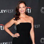  L'actrice Ashley Judd arrive sur le tapis rouge pour l'EPIX Berlin Station & # 39; preview au Centre Paley pour les médias à Beverly Hills, en Californie, le 16 Septembre, 2017. / AFP PHOTO / Mark RALSTON (Crédit photo devrait lire MARK RALSTON / AFP / Getty Images) /> <noscript><br />
                            <img decoding=