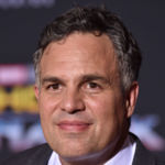 LOS ANGELES, CA - OCTOBER 10: Actor Mark Ruffalo arrives at the Premiere Of Disney And Marvel's 'Thor: Ragnarok' - Arrivals on October 10, 2017 in Los Angeles, California. (Photo by Frazer Harrison/Getty Images)" class="sdc-article-image-grid__image"/><noscript><br />
                            <img decoding=