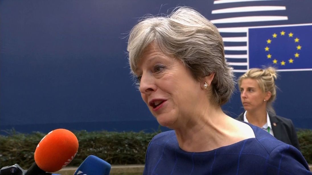  Theresa May réitère les désirs du Royaume-Uni pour une relation forte avec l'UE 