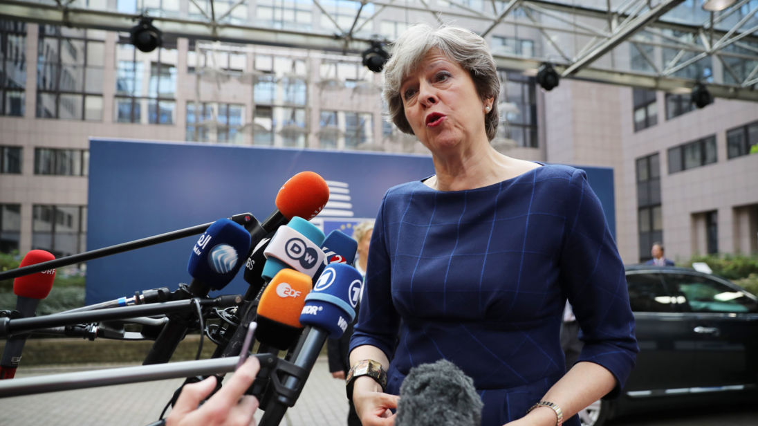  Theresa May arrive à Bruxelles 