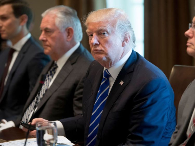  image de l'administration Trump avec Tillerson appelant des rumeurs de démission & # 399; non-sens 