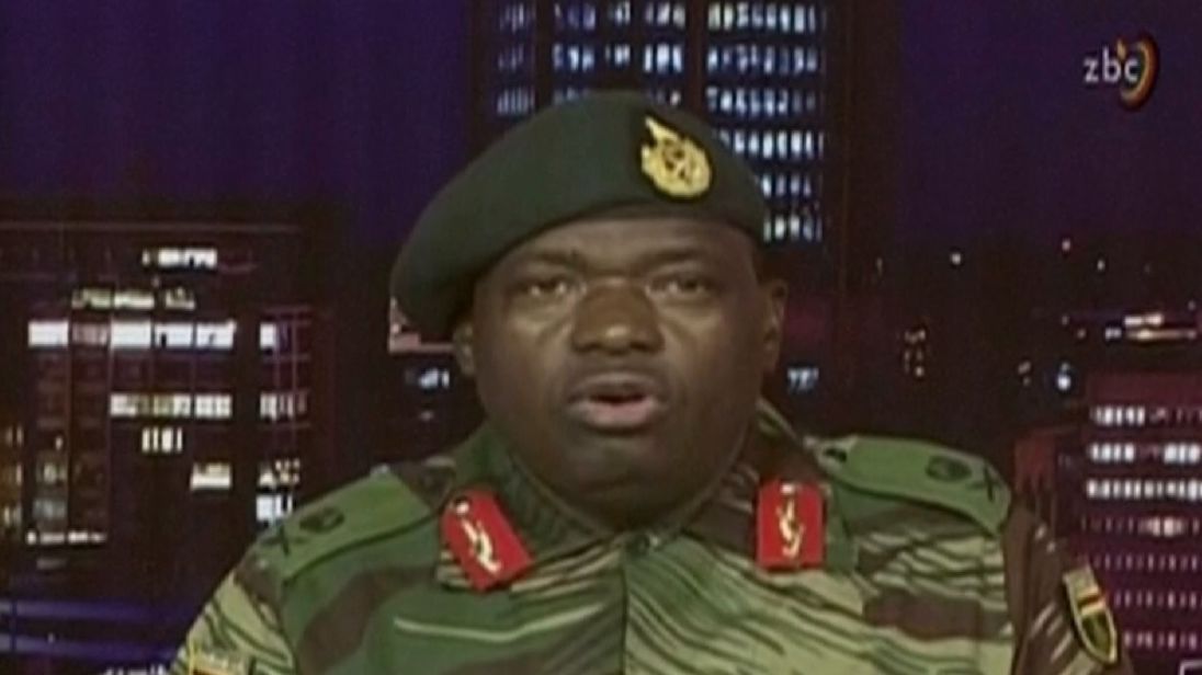  Le général Moyo insista pour que le président Mugabe soit en sécurité 