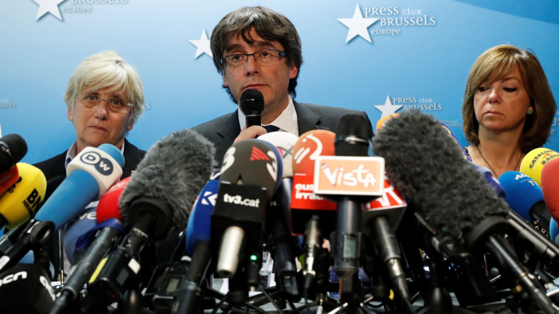  Carles Puigdemont, leader catalan limogé, donne une conférence de presse au Press Club Bruxelles Europe à Bruxelles 