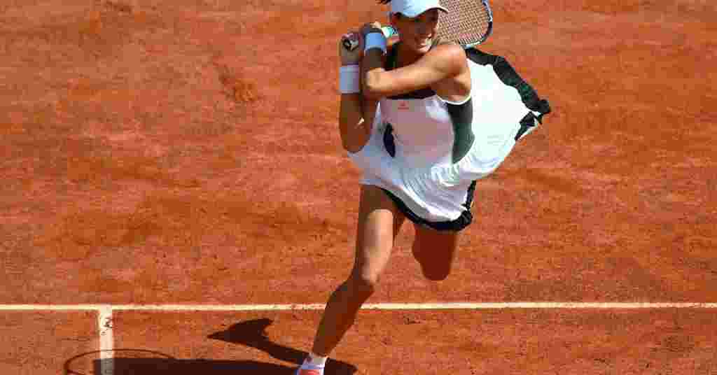 Dans les champions de la bataille de deux français, Garbiñe Muguruza domine
