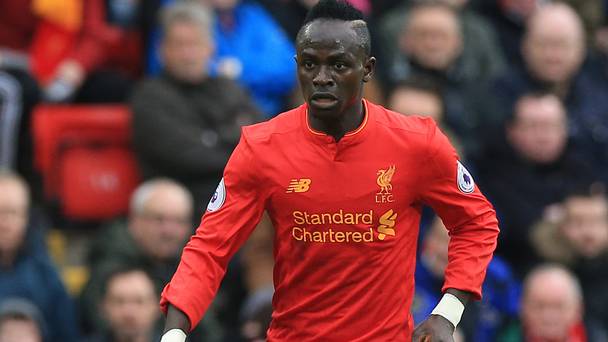 Sadio Mane a exclu le voyage de pré-saison de Liverpool à Hong Kong alors qu'il récupère une blessure au genou