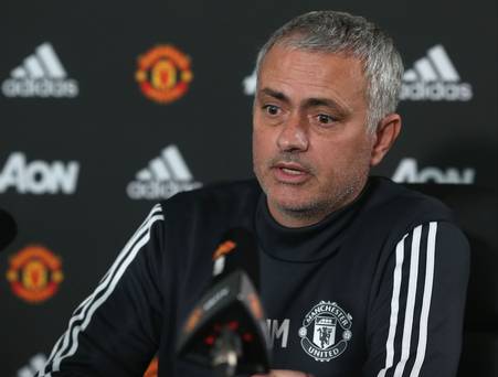 "Je ne sais pas ce que vous voulez" – Jose Mourinho frappe contre ses tactiques "négatives"