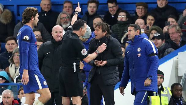 Le manager de Chelsea, Antonio Conte, fera face à une accusation d'inconduite de la FA après son départ contre Swansea