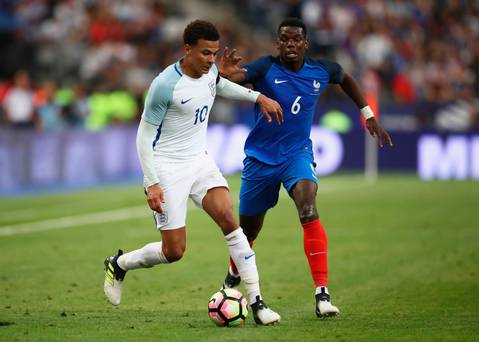Paul Pogba identifie le milieu de terrain de la Premier League qui, selon lui, vaut plus de 100 millions d'euros