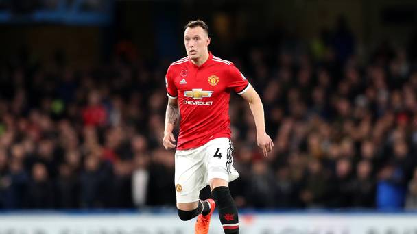 Le trio de Manchester United Jones, Bailly et Fellaini manqueront le choc d'Arsenal