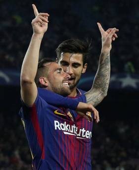 Barca croisière dans les étapes à élimination directe