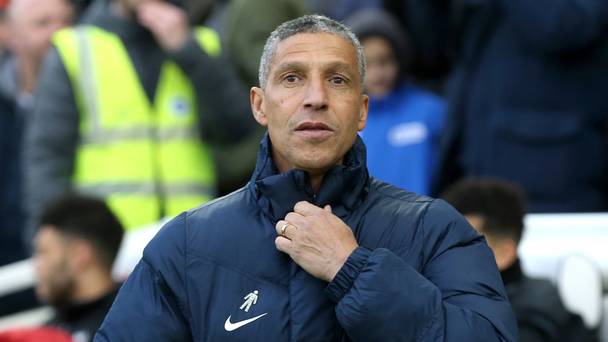 Chris Hughton accepte les excuses de Jurgen Klopp pour un délai de prise de contact