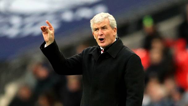 Nous serons blessés par les spurs, admet le patron de Stoke Hughes