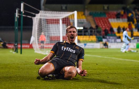 David McMillan accepte un accord pour rejoindre le club de Premiership écossais