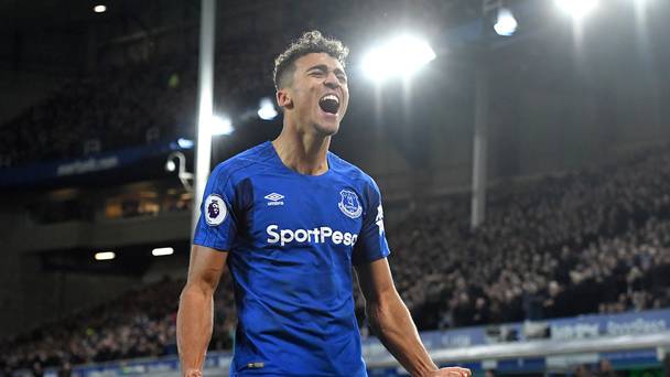 Dominic Calvert-Lewin signe un nouveau contrat avec Everton