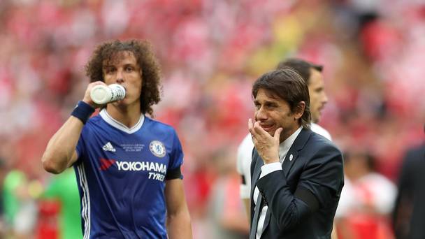 Antonio Conte: Sans doute la forme de David Luiz à Chelsea