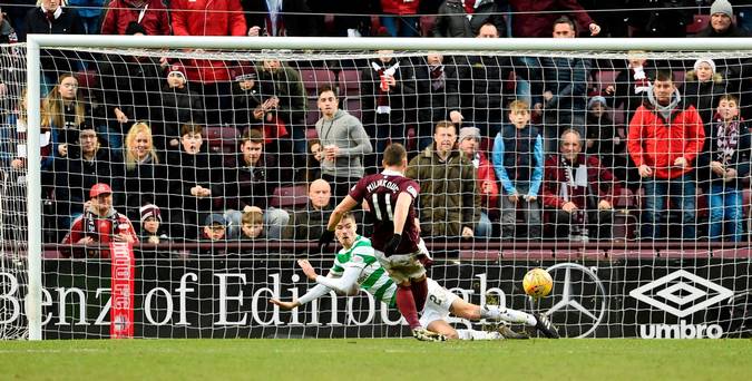 Hearts termine la série de 69 victoires consécutives du Celtic dans une victoire emphatique avec David Milinkovic au double