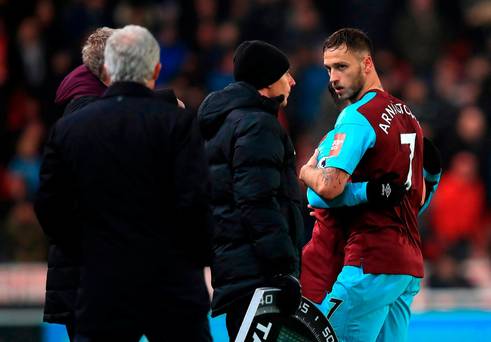 Mark Hughes en colère contre Marko Arnautovic après Stoke vs West Ham et dit qu'il a «bien fait» pour faire le vestiaire en toute sécurité