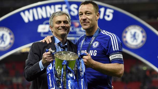 "Je laisserais ce terrain dans un cercueil pour lui" – John Terry révèle son affection pour Jose Mourinho