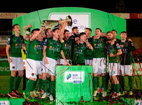 Les matchs de League of Ireland ont été divulgués sur leur propre site Web et il y a un derby Shamrock Rovers v Bohs pour lancer les choses