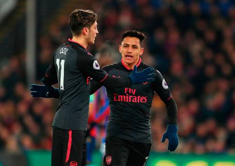 Arsenal prêt à remplacer Sanchez et Ozil