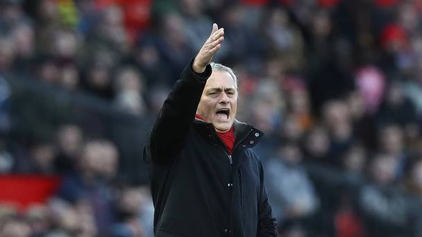 Jose Mourinho espère que le voyage de Dubaï vivifiera les joueurs de Man United après un calendrier «fou»