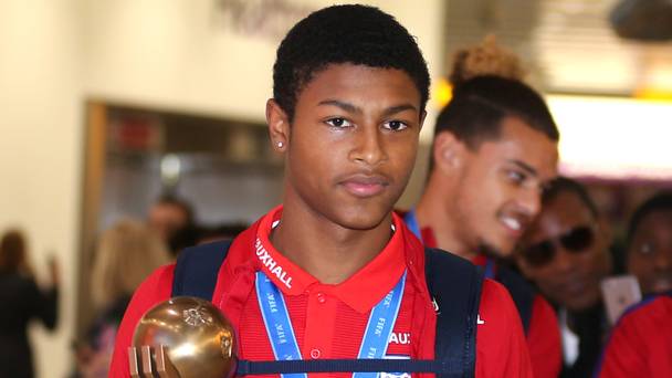 L'attaquant de Liverpool Rhian Brewster à l'hôpital après avoir subi une blessure dans le jeu U23