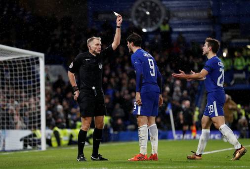 Chelsea voit Norwich en FA Cup après la controverse VAR, deux cartons rouges et une séance de tirs au but