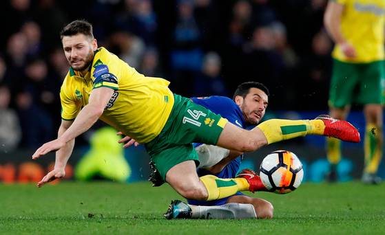 MONTRE: Rabona cross, une noix de muscade et une touche à mourir – Wes Hoolahan était à son meilleur contre Chelsea