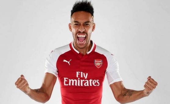 Arsenal complète le record du club de Pierre-Emerick Aubameyang du Borussia Dortmund