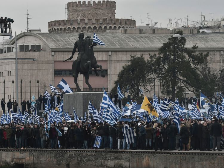  Des dizaines de milliers de Grecs ont appelé à changer le nom de la République de Macédoine 