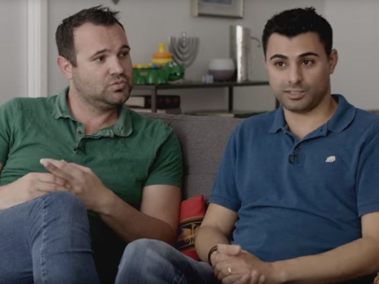  Les deux se sont rencontrés quand Andrew étudiait en Israël 