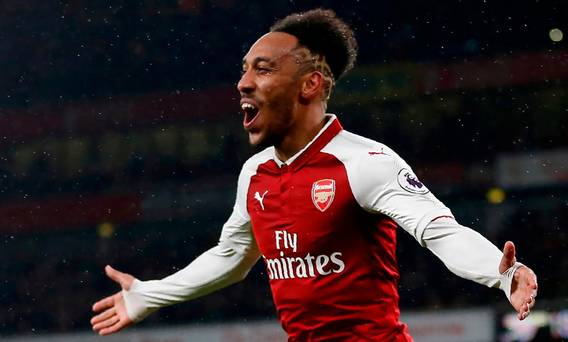Arsène Wenger réclame une signature de 56 M £ Pierre-Emerick Aubameyang est une bonne affaire après le premier but d'Arsenal