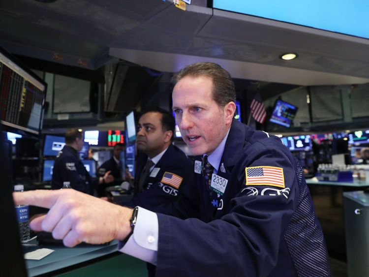  Dow Jones s'écrase de plus de 1 000 points 