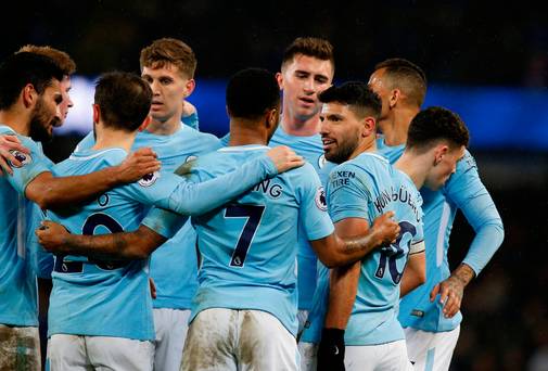 Sensationnel Sergio Agüero frappe quatre buts alors que Man City bondit 16 points