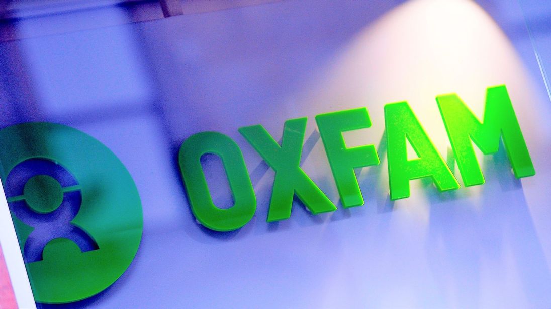  Oxfam 
