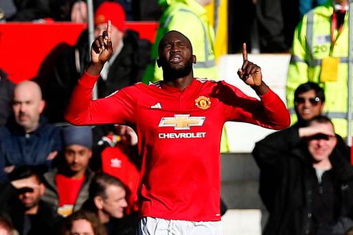Lukaku brille alors que Manchester United revient en deuxième position avec la victoire sur Chelsea