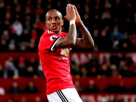 Ashley Young signe une extension de contrat avec Manchester United