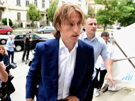 La star du Real Madrid Luka Modric pourrait faire face à cinq ans de prison après une accusation de parjure