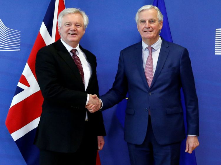 David Davis et European Union David Barnier, négociateur en chef du Brexit 