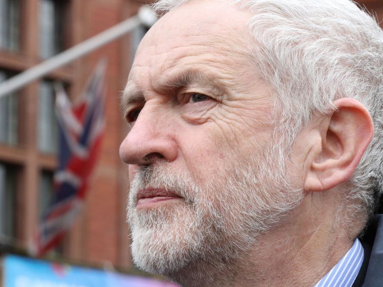  Jeremy Corbyn 