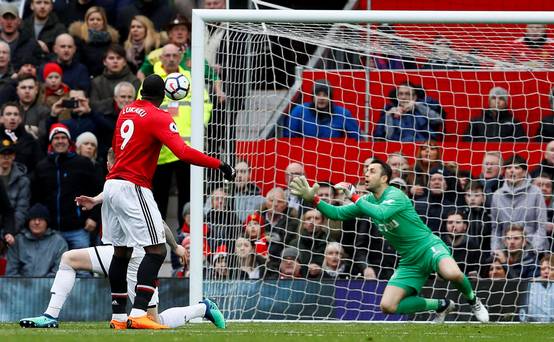 Lingard s'avère utile au milieu d'acquisitions coûteuses