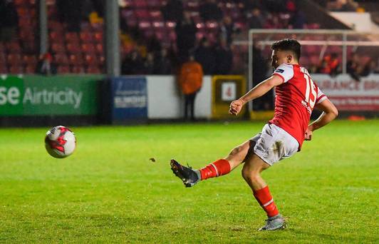 Dundalk s'impose dans le suspense EA Sports Cup