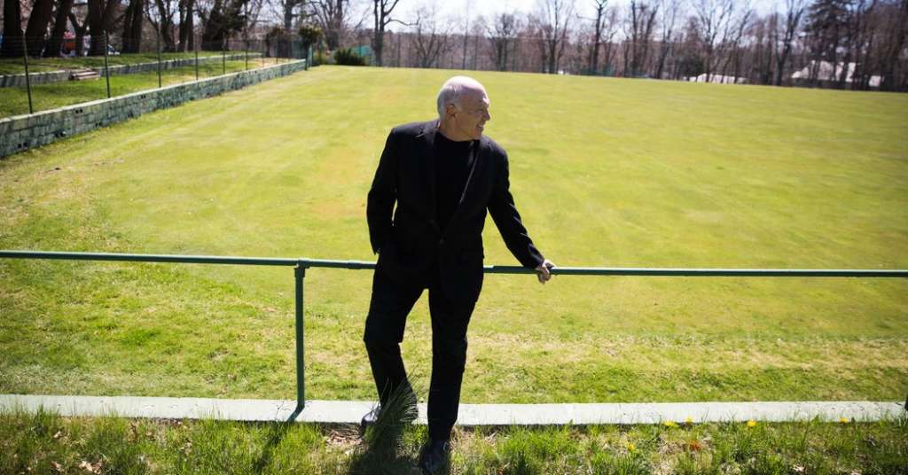 Servir le passé et l'avenir à Orange Lawn
