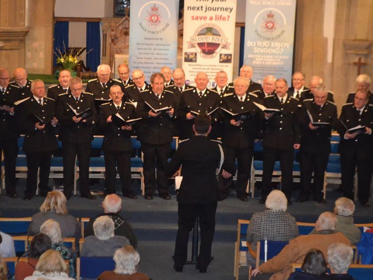  The Derbysh ire Constabulary Male Voice Choir 
